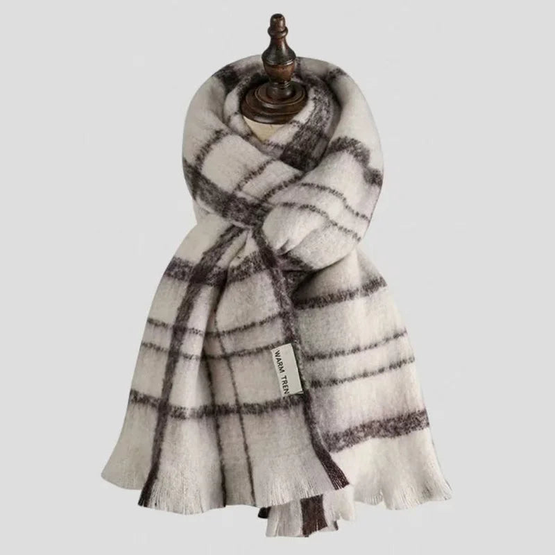 Black and White Plaid Printed Scarf Women's Autumn and Winter Polyester Fiber Scarf Fashionable and Versatile Warm Neck Shawl