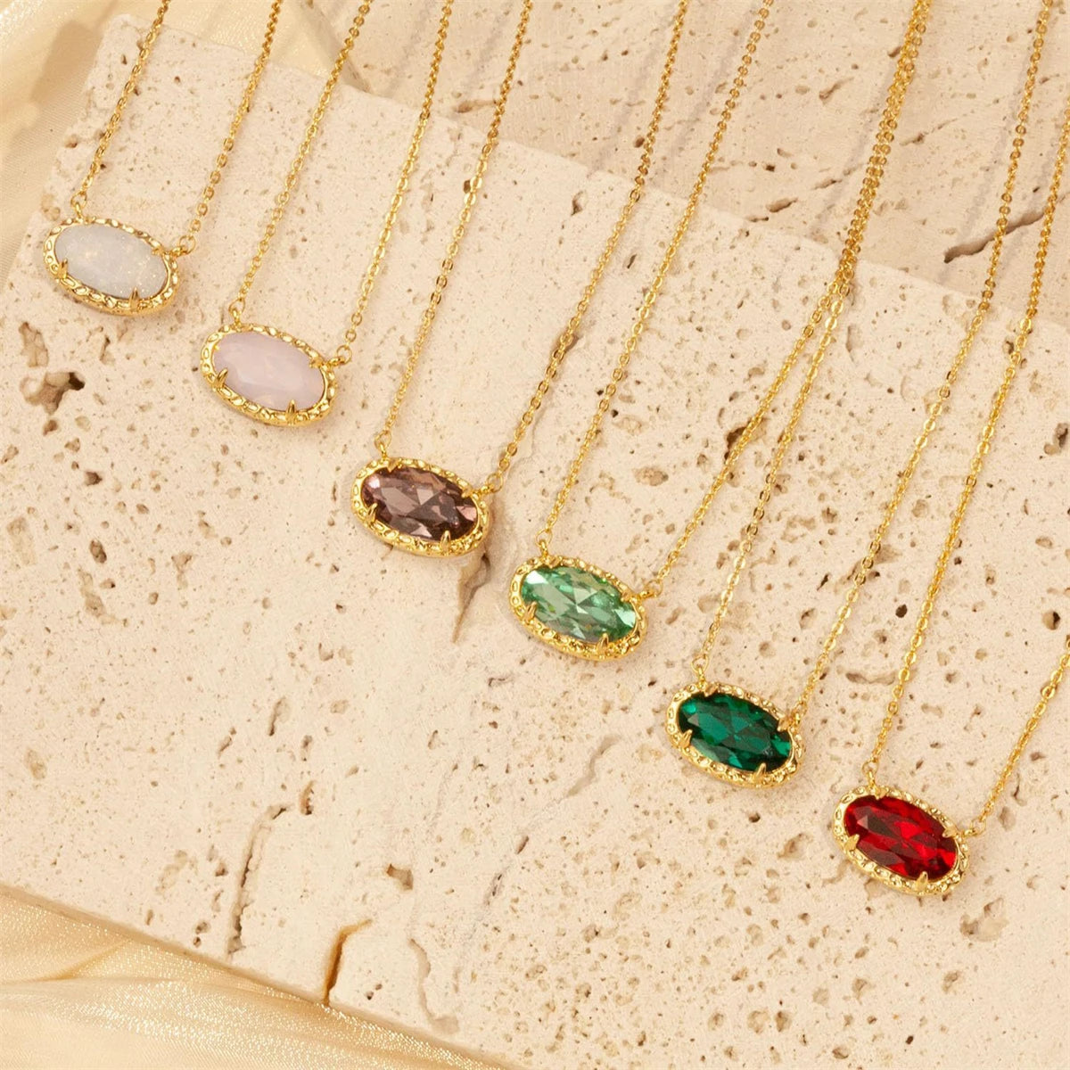 Hot selling necklace, colored zircon, natural stone, bone chain, oval, fashionable, popular, niche, personalized accessory