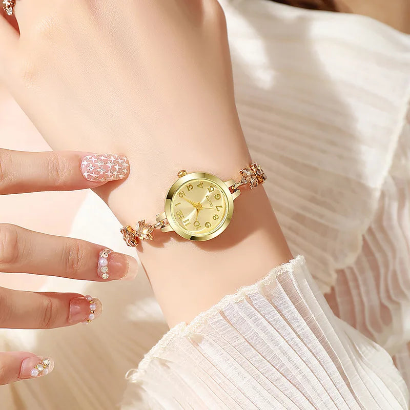 New Fashion Heart-shaped Ribbon-Strap Diamond-Studded Flower Watch for Women with Adjustable Bracelet